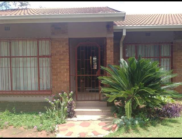 3 BEDROOM HOUSE FOR SALE IN BONANNE